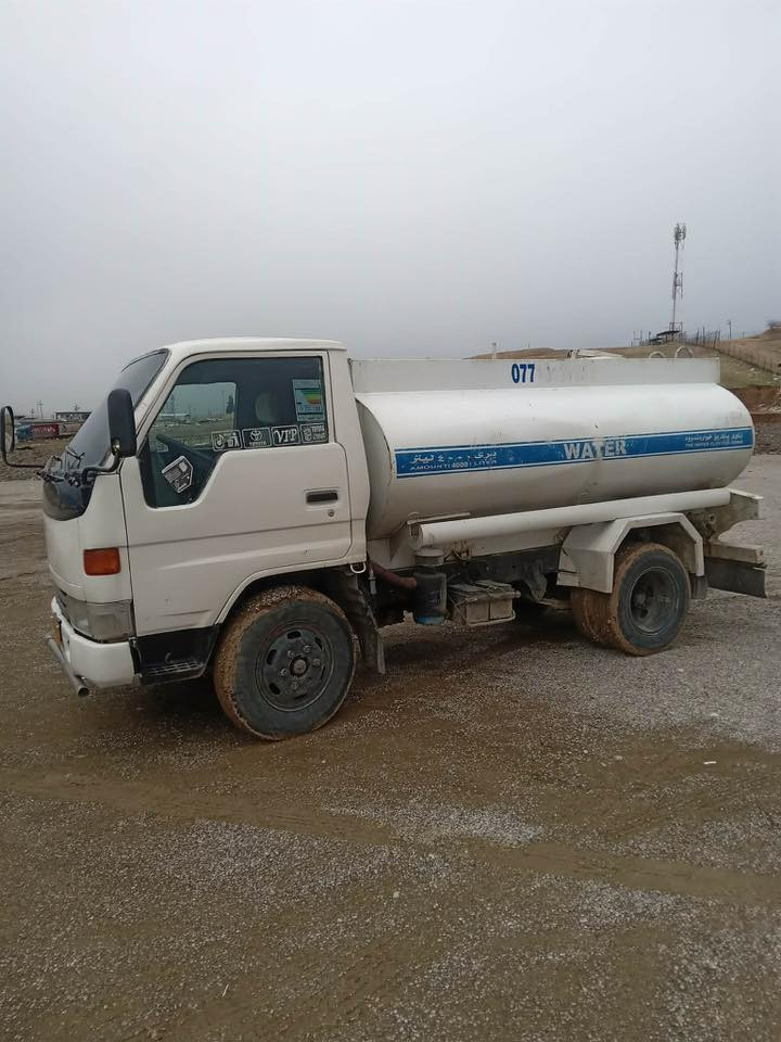 توێتا داینا مۆدێل ١٩٩٩ مەکینەی ١٦Bمەکینەی تازە تەعمیر ئاڕمی پلاستیک هەولێر لە ئاڕما تەنکەرە بۆ فرۆشتن 
***********
