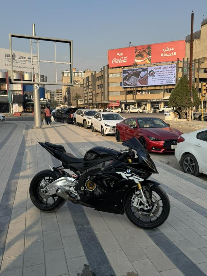 Bmw 2017
بدون رقم  دراجه حلوه ونطيفه شوفت عينكم للبيع مكينه تشك لكاع بيها للبيع الاتصال عل رقم *********** مكان دراجه بغداد ودراجه بدون رقم
