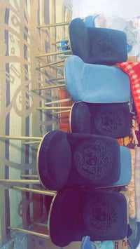 ٧ كراسي • كراسي منزلية