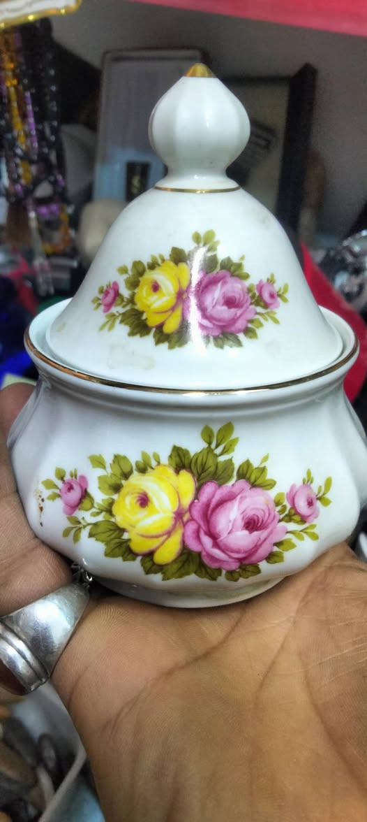 العنوان السماوه مجمع الجوادين رقم محل 12 واتساب***********
