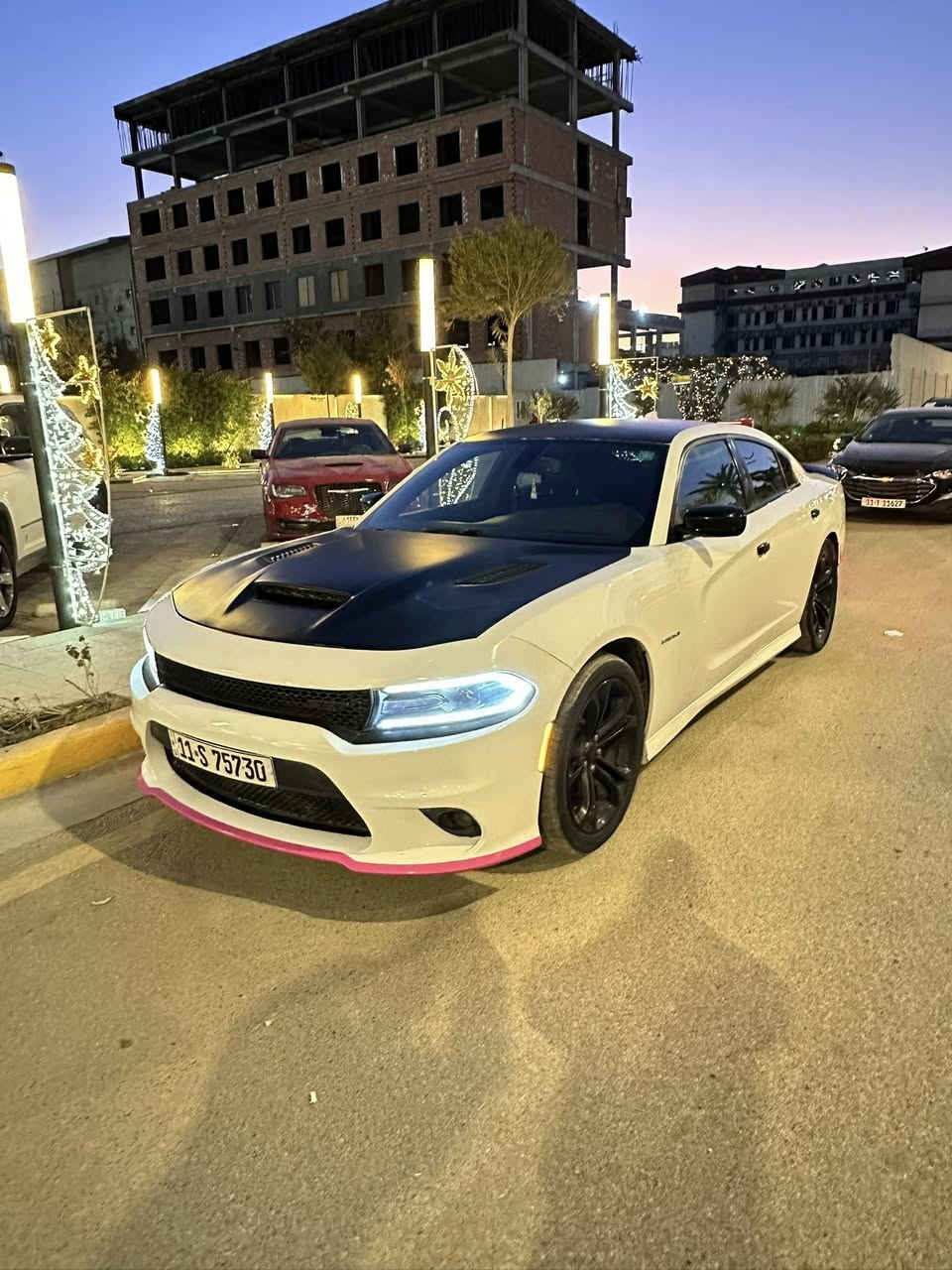 سلام عليكم جارجر RTمديل 2021 اصل
ارخص جارجر بمديلها وبنظافتها ماشية79
سياره فول مواصفات عدة الفتحة شاشه جبيرة سوبر تراك باك غرفه بيها مال سكات عليها برمجه دبات سود صوتها يخبل نغمة سيارة جاهزة مابيها كل نقص مكينه كير صدر تخم تاير
متصرف عليها دينار
حادثها بنيد فقط  صور الحادث والسونر موجوده بالمنشور
السعر ٢٢٠قفل
مكان السياره بغداد
***********
