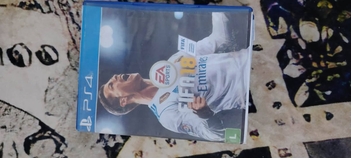 بلي 4 مامفتوح اسلم نضيف
غراضه كامله 500كيكه
مامفتوح علفحص 
السعر 250 قفل شراي يتفضل خاص


**إذا كنت صاحب هذا الإعلان وتريد حذفه لأي سبب، رجاءا أرسل رسالة إلى الدعم الفني**