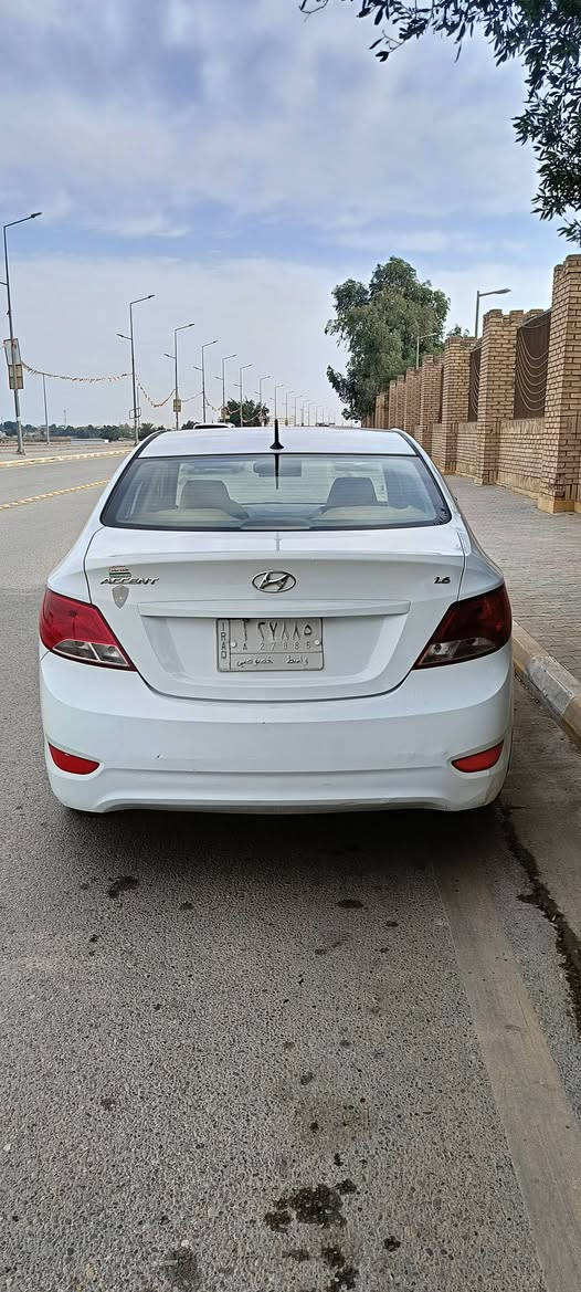 السلام عليكم
للبيع سيارة اكسنت خليجي مكفولة 2015 
مكينة 1600  تبريد تدفئئ 
مكان السياره كوت الوافدين السعر 108 وبيها مجال للشراي 
للاستفسار الاتصال ع هذا الرقم (( ***********  ))
او مراسلة الصفحة
