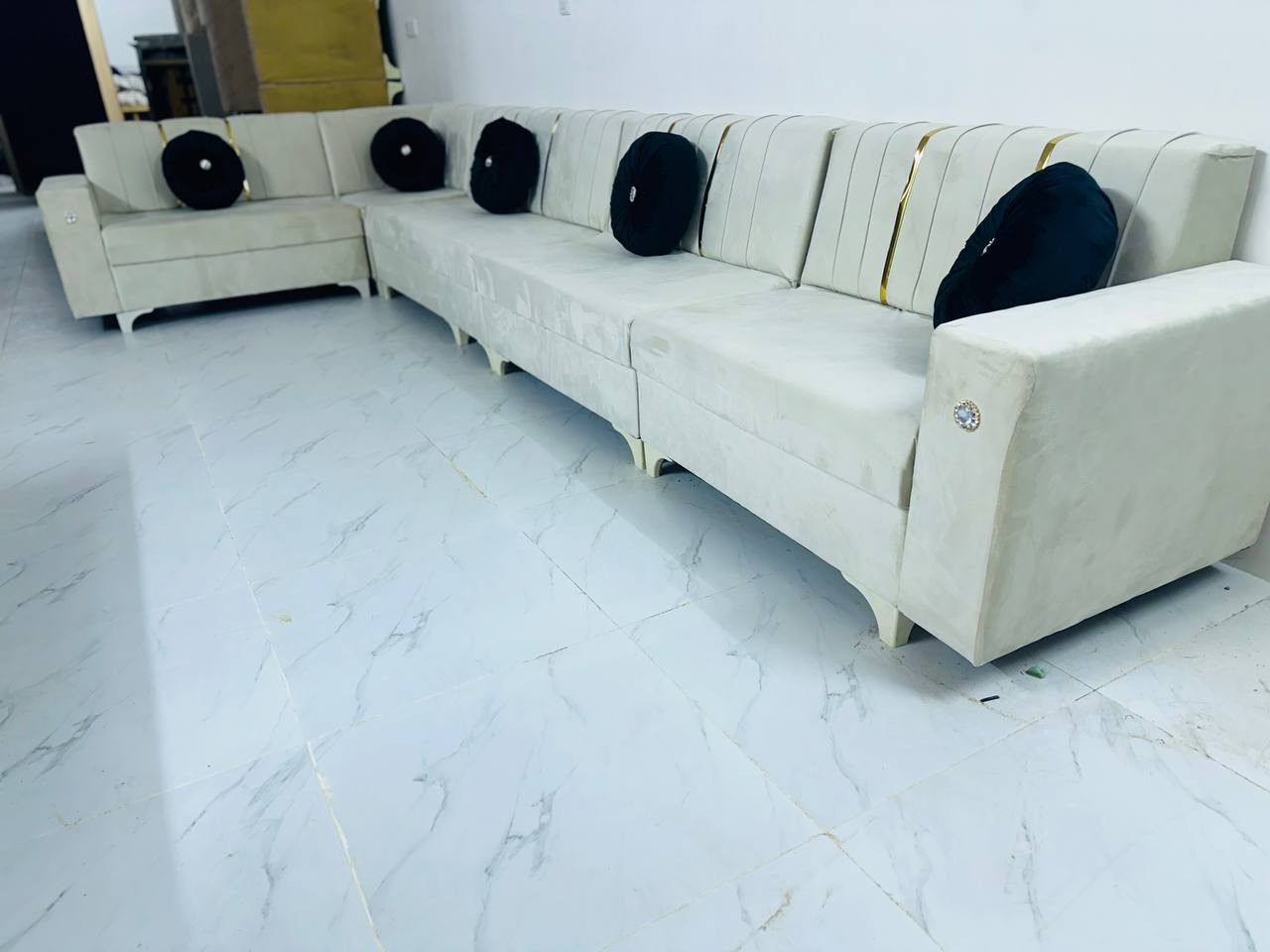 قنفه مستعمل 9 نفرات مغلف 
السعر: 175 الف  بيه مجال
الخشب ولاسفنج كلش زين درجه اوله
عنوان اربيل مامزاوه
يوجد عندنه توصيل في اربيل و موصل فقط
للتواصل ***********/***********
الرقمين عليهم واتساب
