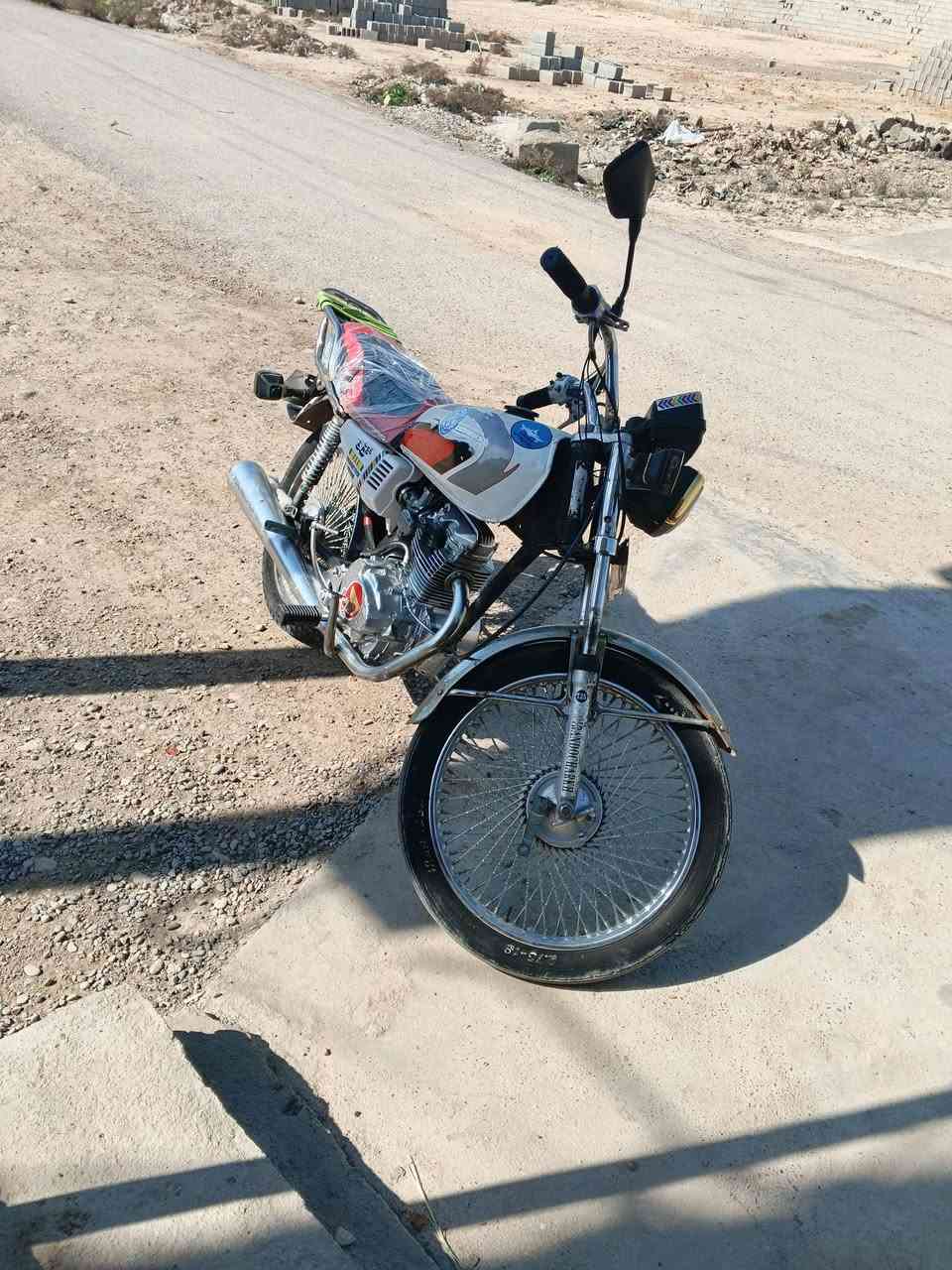 للبيع العنوان شيخ بابا
*********** 
السعر 325 وبيها مجال
