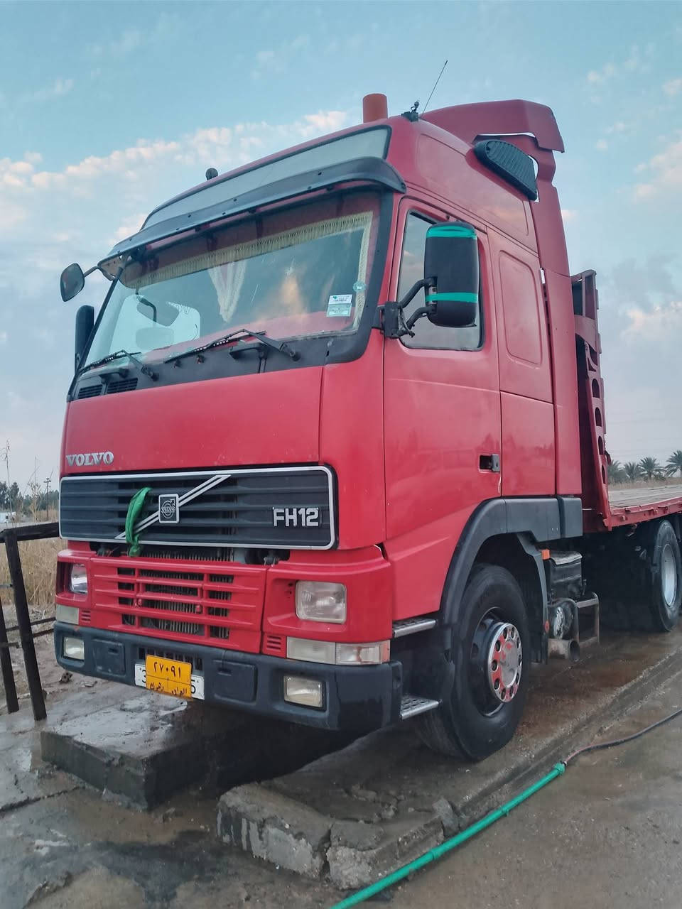 السلام عليكم فالفو للبيع 2000 مكفوله كفاله عامة سنويه تسقط الشهر الثاني تحويل مباشر اتصال ع الرقم/*********** مكان واسط العزيزية /السعر خاص
