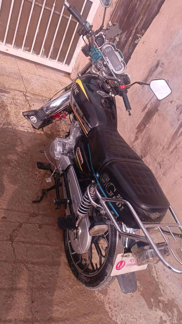 سلام عليكم شباب درجة سيفاون 2024كفاله عامه من كلشي مكاني ديالئ بعقوبه، وماشيه 6تالف محرك 200  وسعره 650وبيها مجال قليل  الشراي يخابر عل رقم ***********
