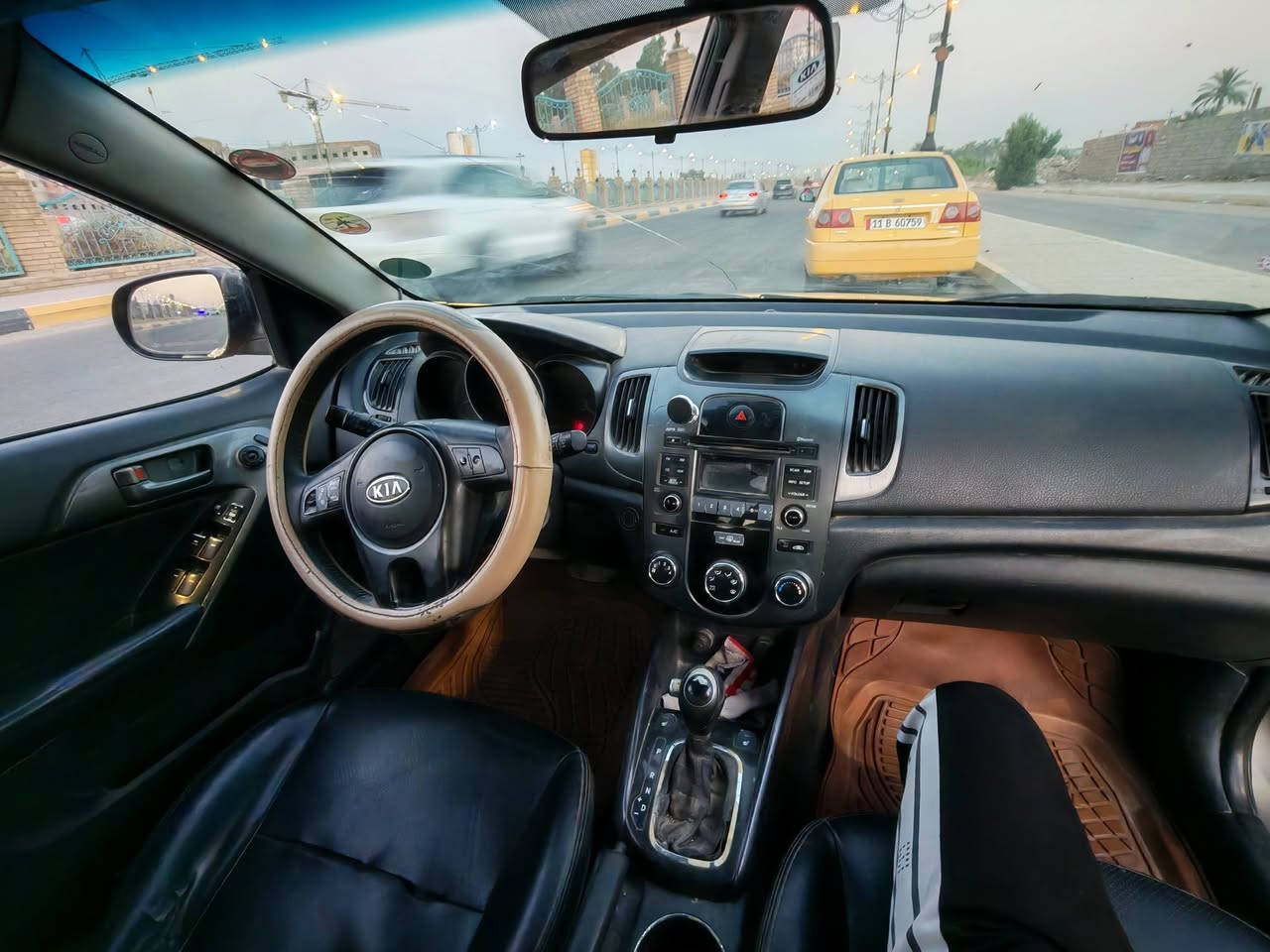 السلام عليكم
فورتي للبيع
محرك كير شرط
محرك GDI
سياره حلوه ومرتبه داخلها نضيف .
 نقصها بس تبريد .
مكاني ديالى بعقوبه
شباب مكلف بلنشر للاستفسار الاتصال على الرقم
***********
