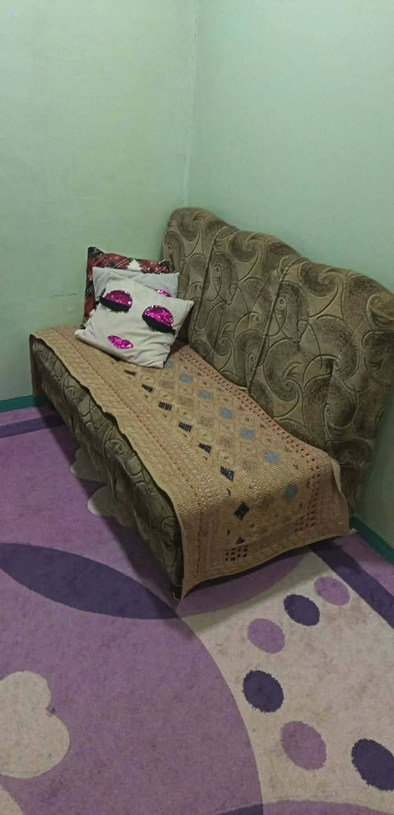 تخت السعر 100 
طخم السعر 100


**إذا كنت صاحب هذا الإعلان وتريد حذفه لأي سبب، رجاءا أرسل رسالة إلى الدعم الفني**