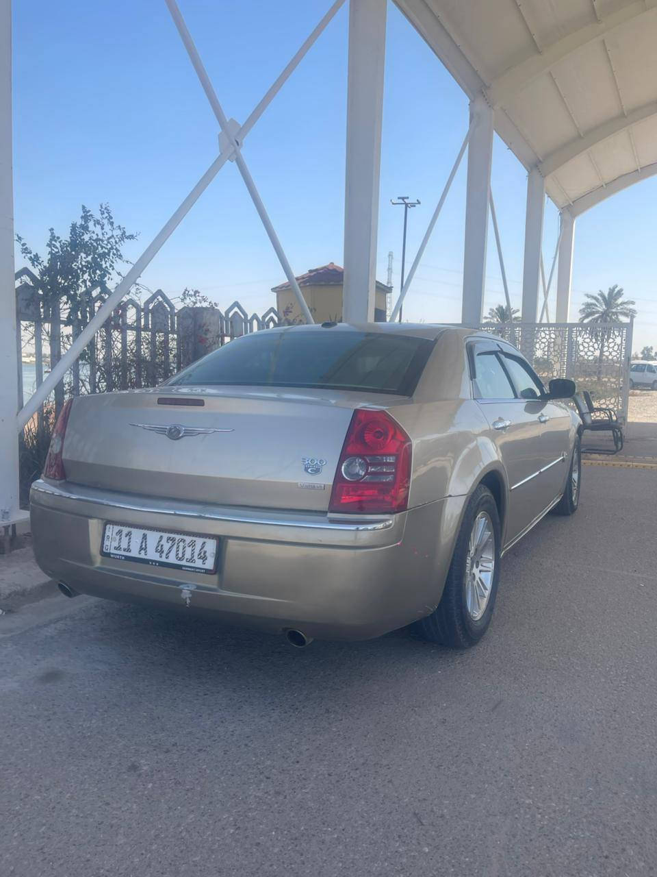 اوباما كرايسلر C300 للبيع  موديل 2009 لون برونزي صبغ عام جماليه السياؤه مكفوله عام ما الضربه كلشي شغال بيها تبريد شغال محرك 8 سلندر هيمي 5.700 سعر السياره 105 وبيها مجال

رقم صاحب السياره *********** البصرة, العراق
