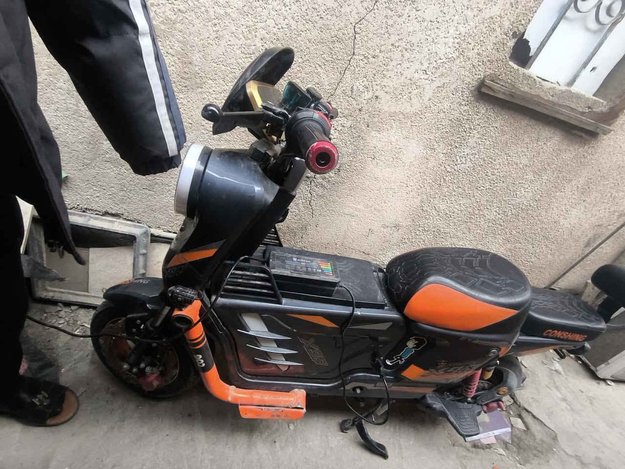 دراجه شحن x900
نضيفه وحلوه بطارياتها بعدهن بلاديات مديل 2026بطارياتها بعدهن بلاديات بس بيها الكفر الكدام نكسر وصمغته والباقي مكفول وياها بصمتين تشتغل بصمه وسويج ووياها مرايات ثنين وشاحنه سعر 650
رقم***********
