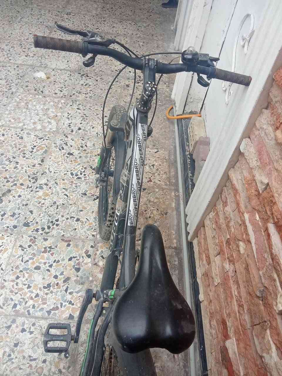 السلام عليكم ورحمة الله
بايسكلات عدد 2 جدد بس تاركهن جبت الواحد ب170 نقوصاتهن بسيطه وسهلة للبيع
الواحد ب85الف وبي مجال المكان حي الجوادين
واتساب***********
