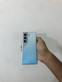 جهاز تكنو كامو 40 برو 5g معالج دايمنستي 7300 (ببجي 90 وبقيه الالعاب 12...