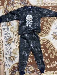 ملابس أطفال • للبيع