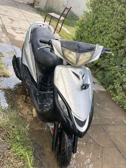 ماكس ١٤٠ للبيع سلف هندر كهربائيات كله كامله سعر ٢٧٥ مكاني ساحه عدن هاتف ***********
