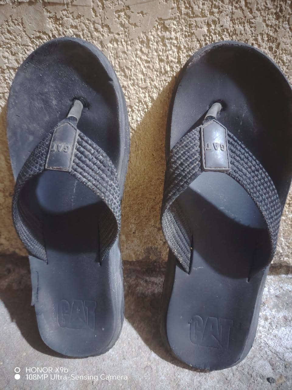 تكرمون نعال البيع ملفين ونص وبي مجال الحاب ينتصل على هاذ رقم 
***********
