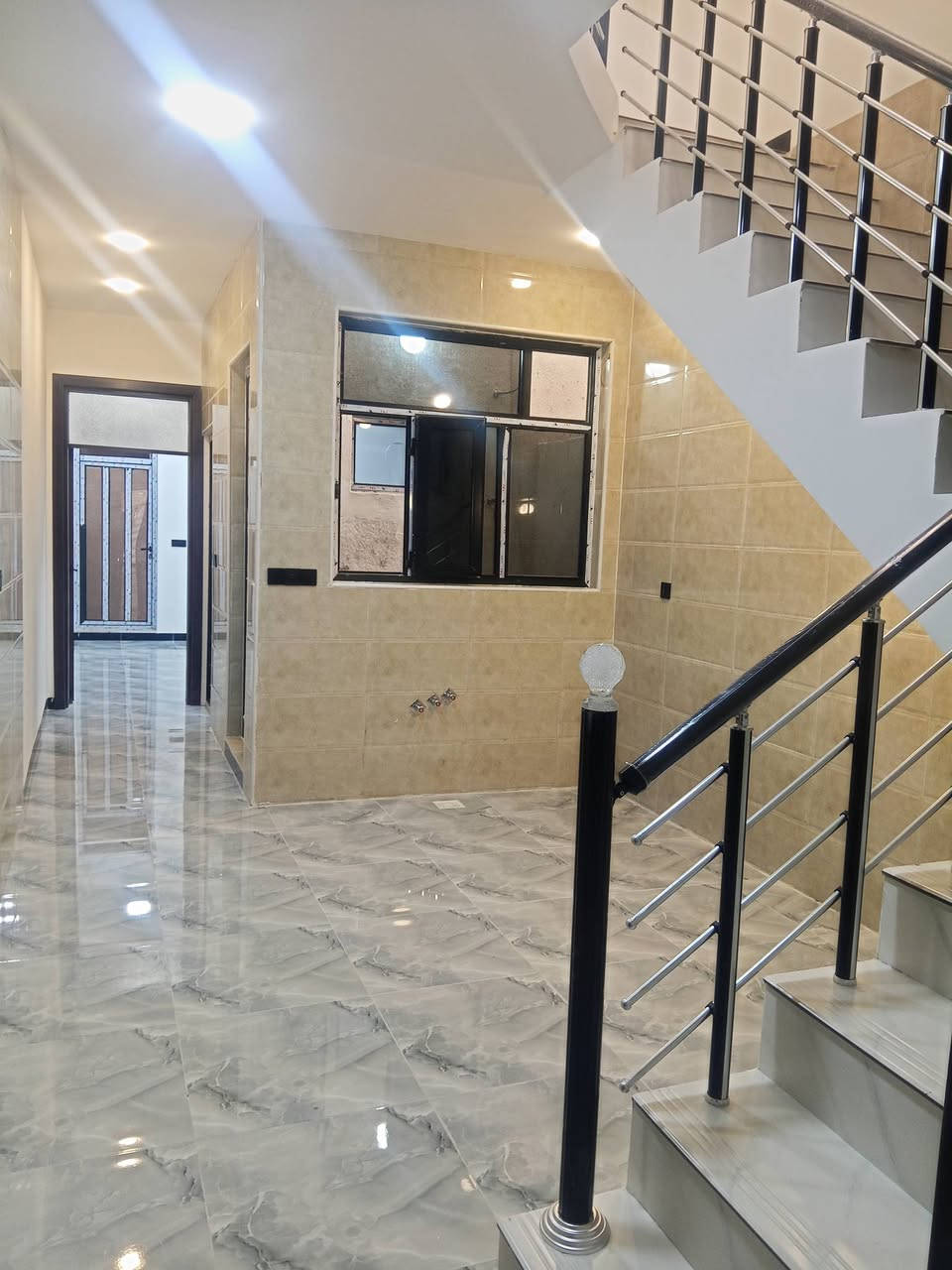 السلام عليكم ورحمة الله وبركاته 75 م للبيع بناء جديد فول الفول تحت اشراف مهندس بناء درجة اولا جمال +جودة عالية في التصميم والبناء+ موقع جيد + خدمات متكاملة المكان حي الجهاد الديوان في محافظه بغداد للستفسار وتواصل *********** ابو العز *********** ابو كمال سعر مناسب
