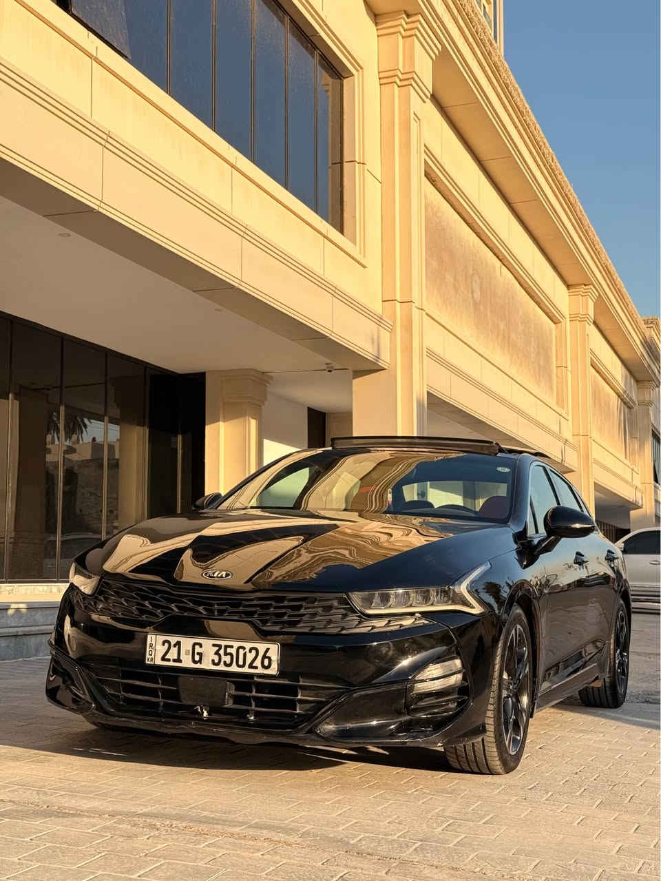 🚗 كيا K5 GT Line موديل 2021
حادث بنيد وجاملغ فقط بدوان دواخل وايرباك دركه راجع سستم السياره خير من الله محرك كير تبريد كفاله السياره بيع فقط بدون مراوس 
السياره باسمي فقط تحويل ماسوي وكاله تحويل تريد ب كلار تريد ب سليمانيه اني حاضر 

ماشيه 67 ألف فقط ✔️

 • محرك 1.6 تيربو قوي 💪
 • جير أوتوماتيك 8 سرعات
 • كشن كهربائي 🔌
 • فتحة سقف بانوراما 🌤️
 • دركه حرف D مختم GT Line 🏁
 • شاشة كبيرة + Apple CarPlay
 • كاميرا + تنبيه عنده الرجوع
 • رادار أمامي + جانبي + خلفي 
 • قيادة ذاتية 🤖
 • مثبت سرعة
 • مانع انزلاق
 • نظام الحفاظ على المسار
 • 4 مودات قيادة (normal Comfort / Sport / Smart)
 • تبريد ثلج ❄️ 

📌 ملاحظات:
🔹 بيها صبغ (جام لغ + بنيد فقط) وناشر رقم شاصي 
🔹 فحص موجود  ✔ دزلي وادزلك سونار 

مكان السياره صليخ ال 600 

سعر السياره 167$ وبيه مجال 

*********** واتساب خاص موجود بغداد, العراق
