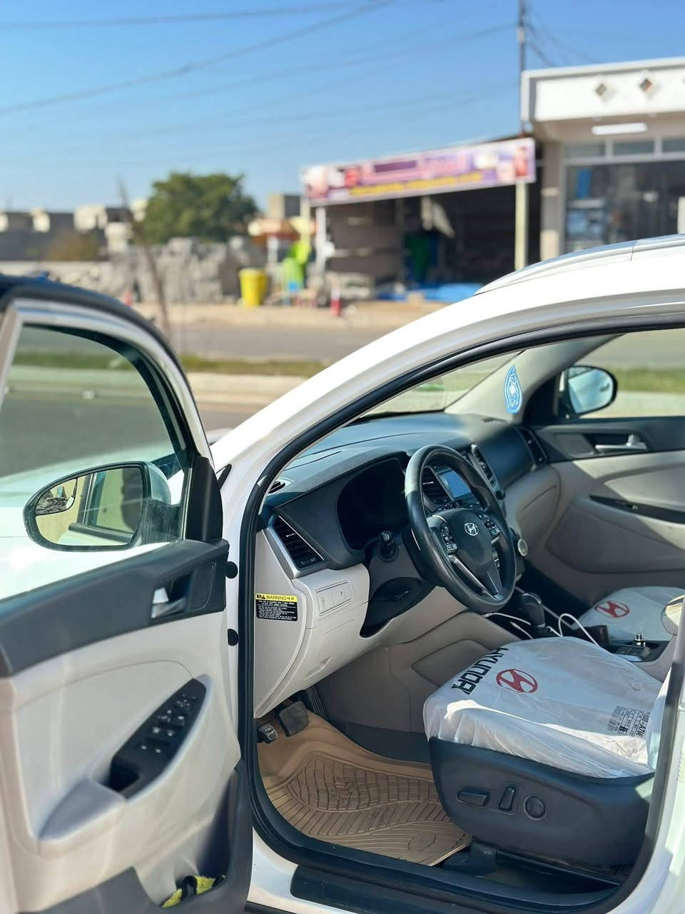 # مكلف بالنشر
🔥 فرصة مميزة — للبيع توسان 2017 🔥
سيارة نظيفة وجاهزة للاستخدام بدون أي صرف 👌
✔ وارد أمريكي
✔ محرك وكير كفالة
✔ حدادية جديدة
✔ تبريد ثلج ❄️
✔ كشنات كهرباء + تحكم بالستيرن
✔ تخم تايرات جديد
✔ صدر جديد + بطارية جديدة
✔ الصبغ مفحوص بالسونار
📍 الموقع:صلاح الدين - قضاء- بلد
💰 السعر: 145 وقابل للتفاوض البسيط
🔁 يرهم مراوس حسب القناعة 
📞 للحجز والاستفسار:
***********
***********
🚗 لا تضيع الفرصة — سيارة مرتبة تستاهل
