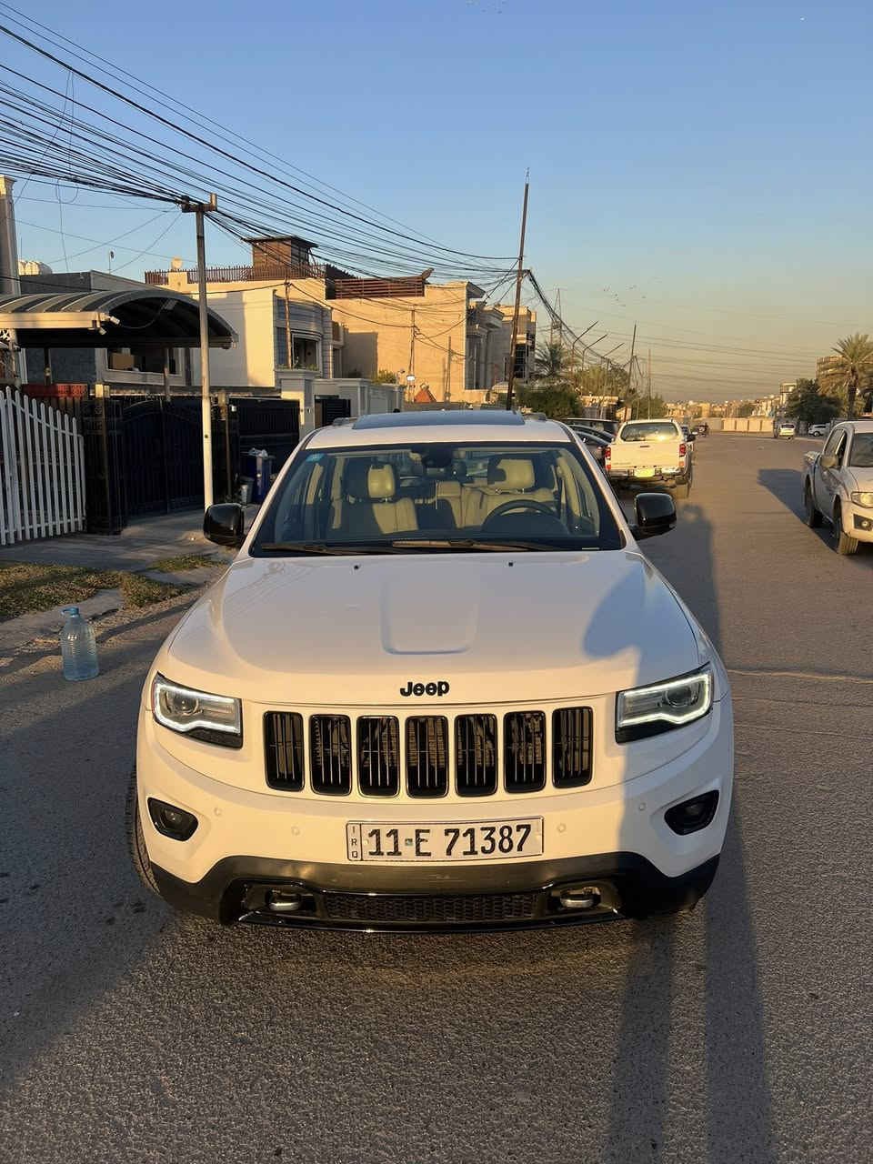 السلام عليكم
جيب خليجي 2014 كفاله من الصبغ والضربه رقم بغداد الجديد تحويل ثاني يوم
المواصفات فول لمتد 
بانوراما
كشن جلد 
شفتات استيرن 
كشن تدفى تبريد 
محرك 3600
صندوق كهرباء مري شفط وقلاب عند البك 
ويل كب 20 تخم تاير جديد 
كشنات كهرباء الامامي 
شاشه جبيره
السعر 233 
مكاني بعداد الدورة حي الصحه 
***********
