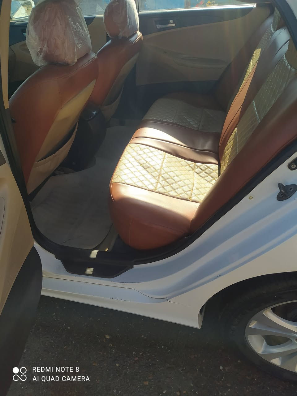 سلام عليكم سوناتا للبيع 2011 خليجي سوناره ويه صور رقم بغداد تحويل مباشر مكينه و كير مكفوله سياره جاهزه سعر 120 وبيه مجال للشراي رقم الهاتف *********** مكان السياره ابو غريب ابراهيم بن علي او الكرمه
