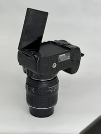 نيكون 5300D • نضافة 99% • شاشة قلابه 360