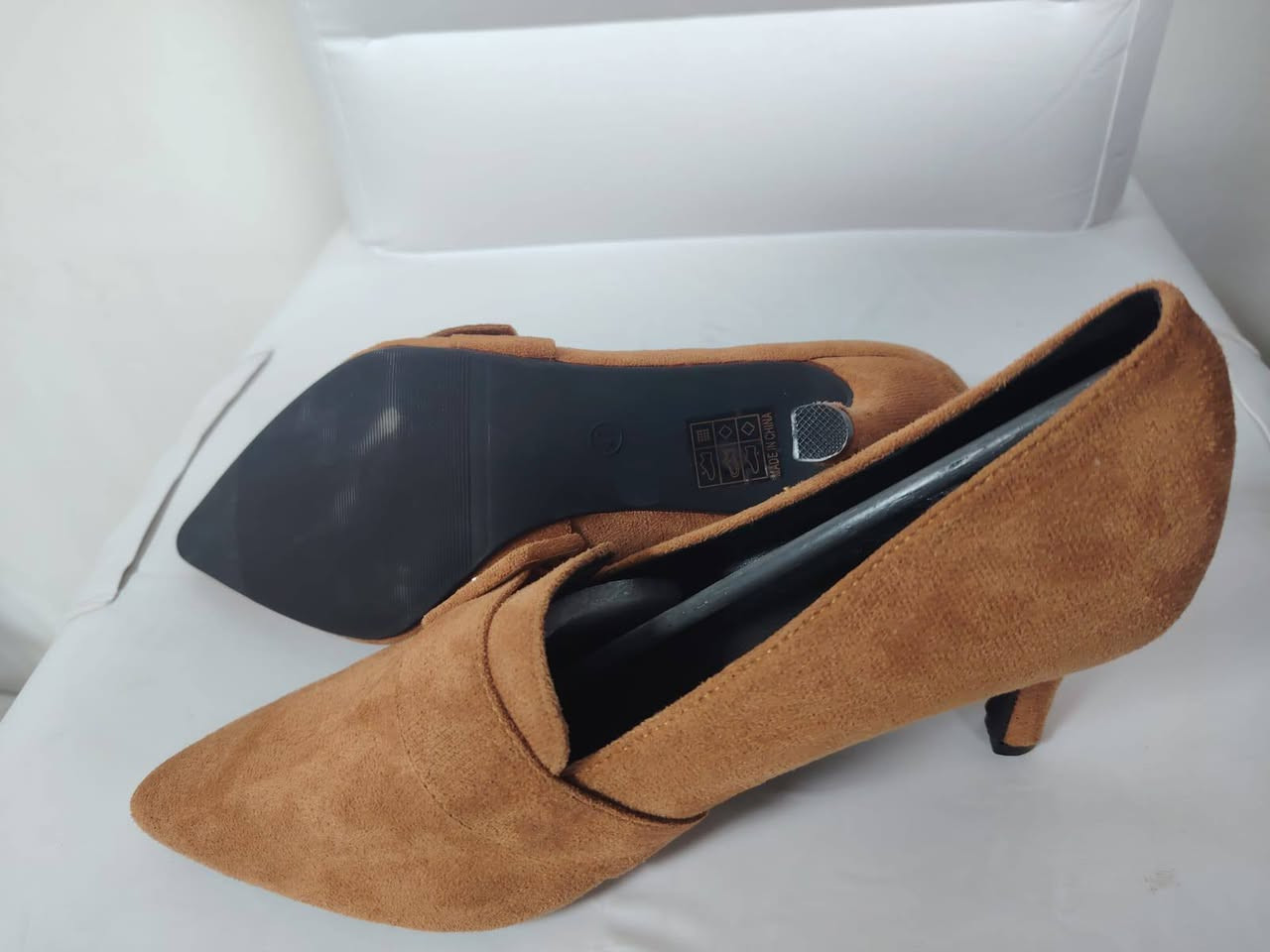 السلام عليكم   توفر لدينا احذيه رجالي ونسائي و ولادي  بسعار مناسبه  للحجز  والاستفسار  مراسلة  الصفحه  او  على الرقم *********** #الجميع من رخصتكم متابعة الصفحه ليصلكم كل ما هوه جديد
