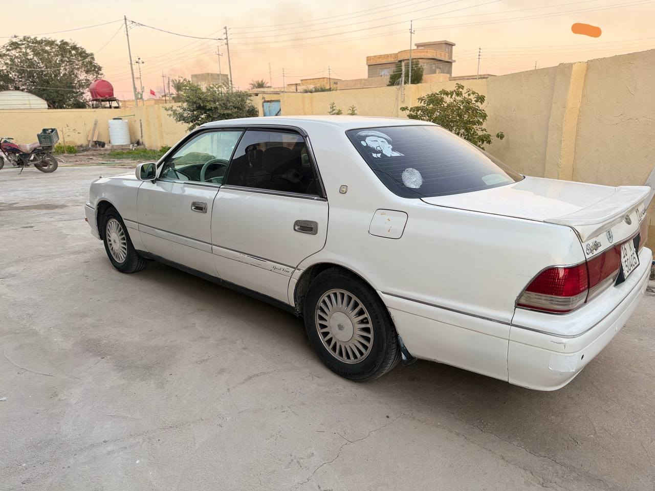 السلام عليكم راس الثور للبيع مكفوله من الكصه والنقل رقم انكليزي سنويه بعدها ما منتهيه تخم تاير فول حداده فول السياره توه صاعده هزه صاحب السيارة يريد تحويل دواخل السياره بل كارتون تبريد شغال مكينه 2500 وكير مكفولات السعر 95 بيها مجال قليل المكان البصره قضاءالمدينه سياره ديج الف دينار ما تخسر عليها مال جناي اتصل علا الرقم ***********
