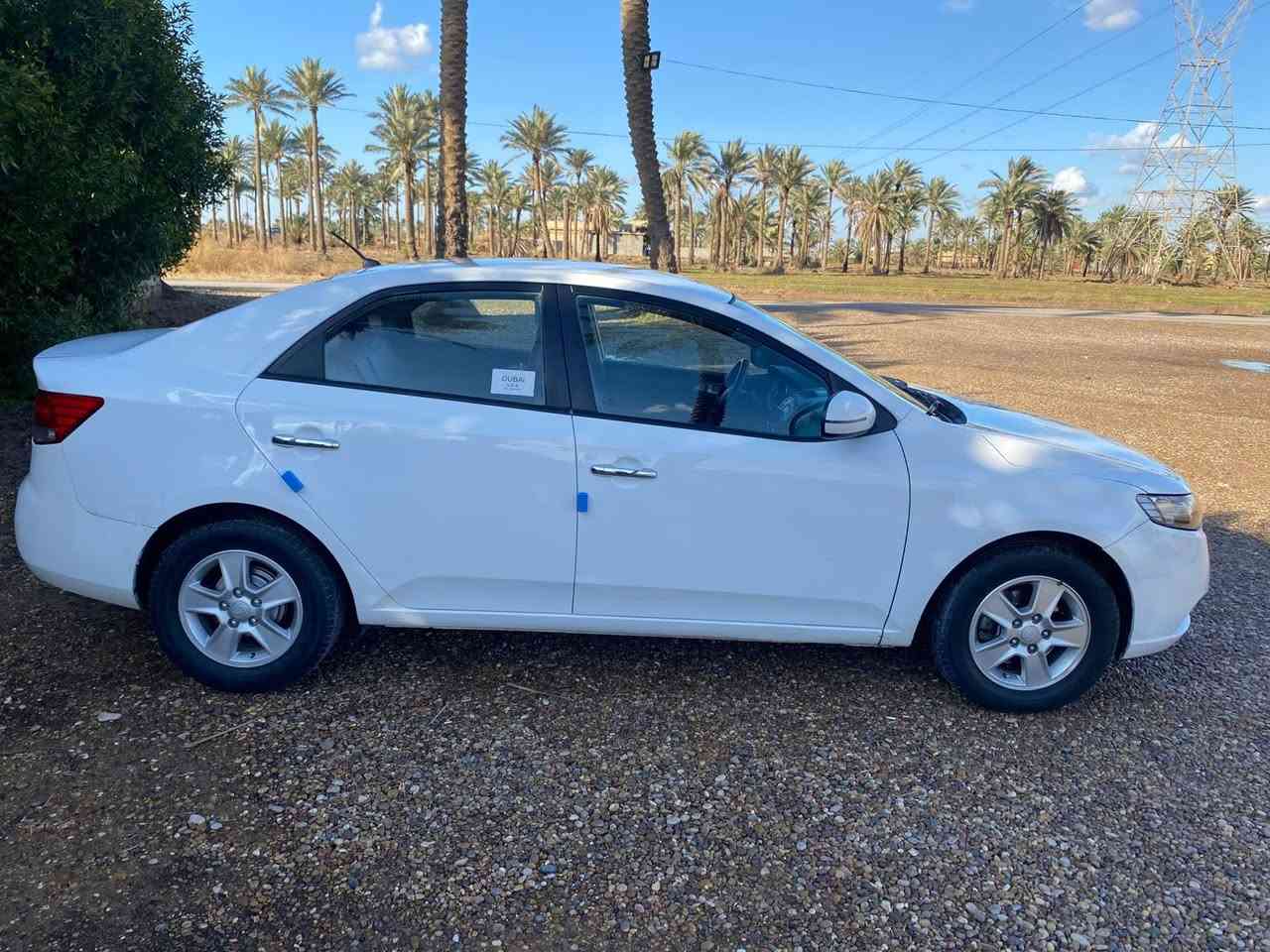 السلام عليكم كيا سيراتو خليجي موديل2011
محرك 1600دوش بشرط
رقم سليمانيه شرط التحويل  
السياره مكفوله كفاله عامه 
محرك كير حداديه صدر كله جاهزه اي نقص مابيه 
مواصفات 
تحكم سترين 
اشاير مري مري شفط 
حساسات 
داخل لونين 
العنوان بغداد 
الشراي يتصل ***********
السعر 107بيه مجال
