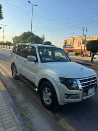 باجيرو 2009 • سبع راكب • مكينة مكفولة