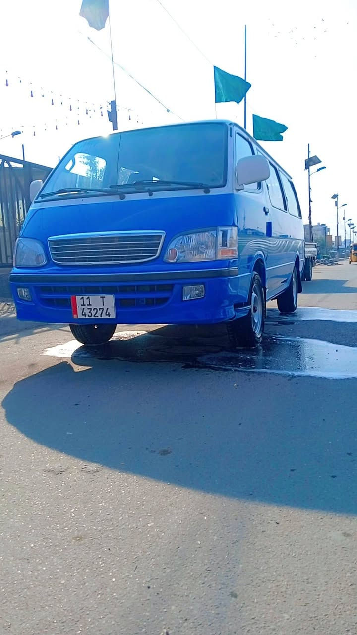 سلام عليكم جنبي للبيع موديل 15 حره رقم انكليزي بغداد بسمي سياره كفاله عامه ما عده طخه بل جنطه مكينه وكير بل صندوك رقم *********** اتصل
