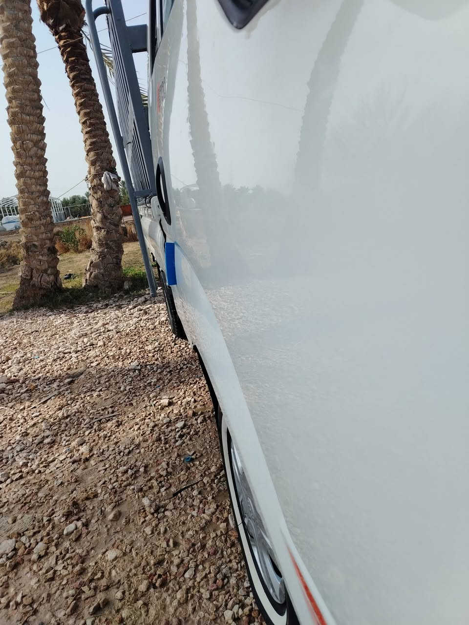 السلام عليكم سياره للبيع موديل 2012 رقم قادسيه انكليزي سنويه 2030 تحويل ثاني يوم سياره مكفوله تخم تاير جديد ***********
