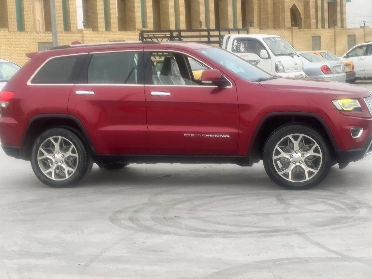 للبيع جيب 2014  فول الفول واحد على واحد خليجي مواصفات بني راما دمامات جنطه كهرباء كشن


**إذا كنت صاحب هذا الإعلان وتريد حذفه لأي سبب، رجاءا أرسل رسالة إلى الدعم الفني**