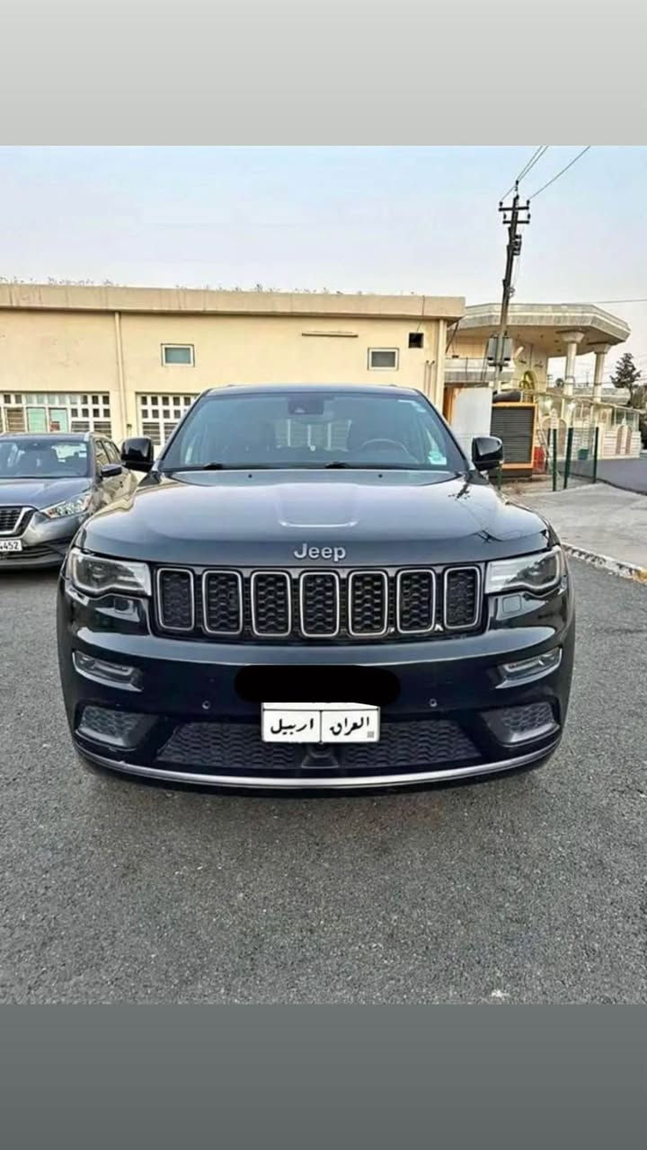 جێب گراند شیرۆكی  overland 2018 
كلین تایتل دەعامی بۆ دەعامی بەشەرت
قەپات مواسەفاتە 
گێر و مەكینەو هەموو شتێكی بەشەرت
رادارە 
كوشن خەزن
كوشنی پێشەوە سارد و گەرم
كوشنی دواوە گەرم
جەگە
پانۆراما
كوشن جلد 
62 مايل رۆشتوە 
سعیری 283 وەرەقە و مەجال 
*********** Singapore
