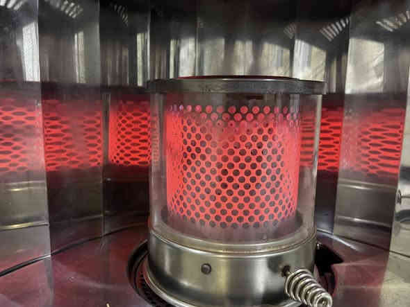 ئەم زۆپایە بۆ فرۆشتن تۆڕبۆی یابانی عەسڵییە زۆر زۆرتازەو جوانە حسابکە لۆکە هیچ عەیبێکی نییە پڵیتەی تازەیە گڕێکی زۆر جوانی هەیە نەوت زۆر کەم ئەخوات ژەنگوو خازی نییە 
سلێمانی بەکرەجۆ 🚕🚕گەیاندن بەردەستە 
***********
