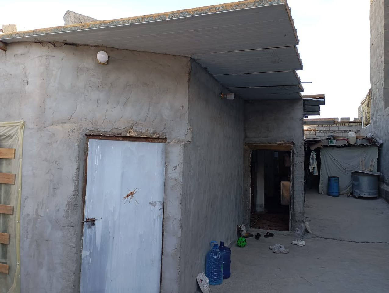 بيت بالزراعي مال العسكري شارع رقم 12 مساحته 150 بيت مرتب مجاري كهرباء شارع عريض سعره 33 بيه مجال بسيط التفاصيل اتصل ***********
