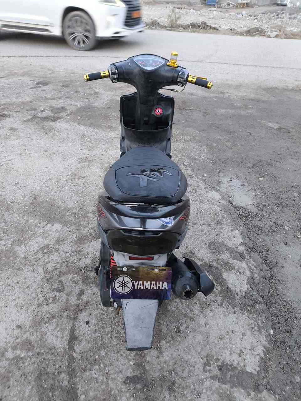 سلام عليكم شباب درجه لبيع أو مراوس ماكس عدله أو قجمه دراجه ما مفتوحا وكلشي شغال بيها عينا ولليت  نضافا فول  مكاني كرمت علي رقم الهاتف ***********
