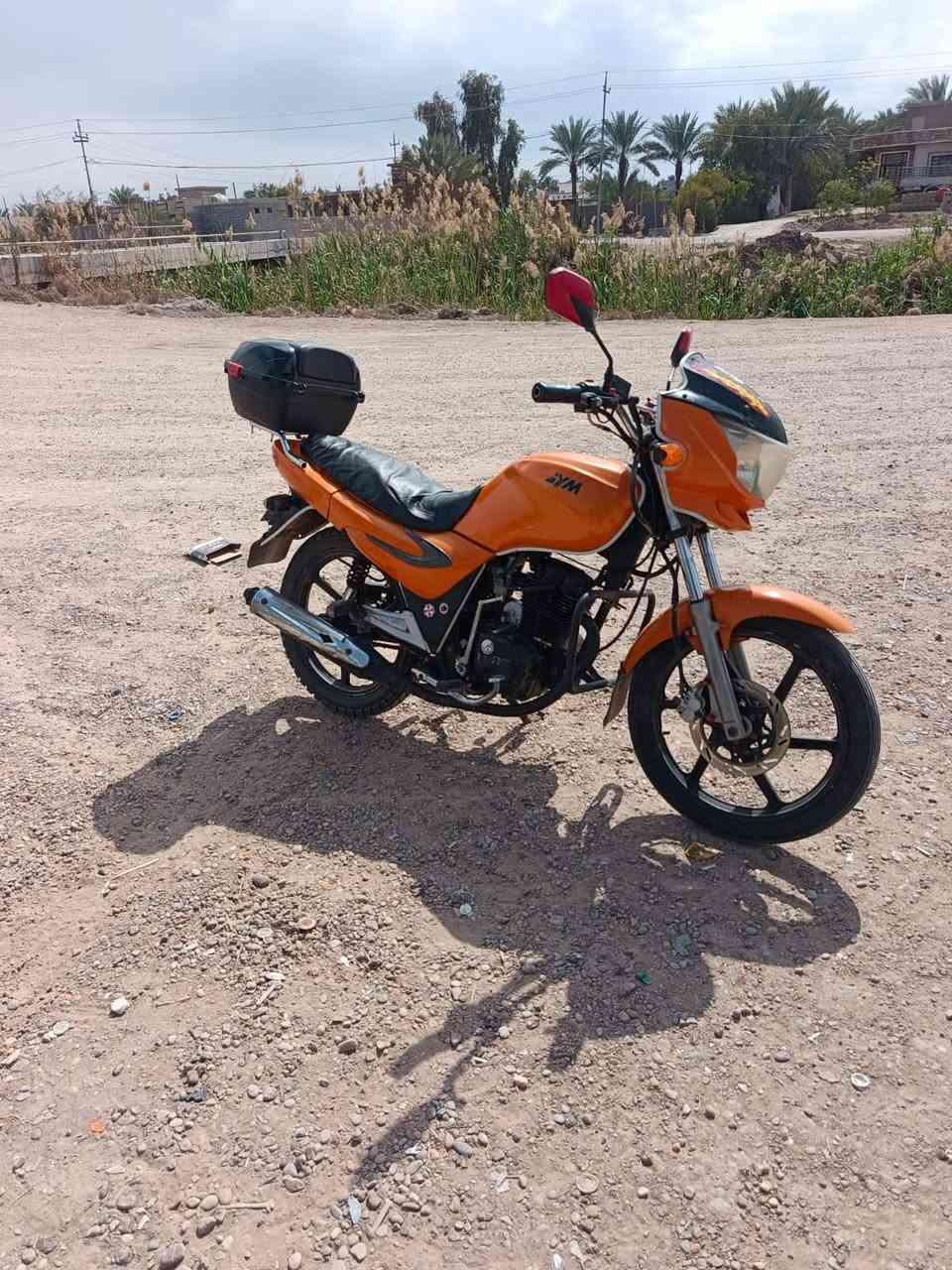 السلامة عليكم سايم البيع كامل من كلشي برقي واحد متخلي علي كهربايات كله شقاله لايت زنون مكفول كفالله عامه تخم تاير السعر 750وبي مجال الشراي***********
