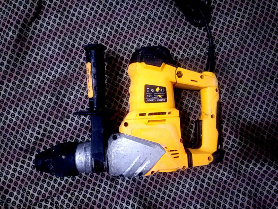 سلام عليكم
دريل همر تكشير ماركة انجيكو ابل لكلج
نضيف سعر 60

دريل همر تكشير ماركة تا


**إذا كنت صاحب هذا الإعلان وتريد حذفه لأي سبب، رجاءا أرسل رسالة إلى الدعم الفني**