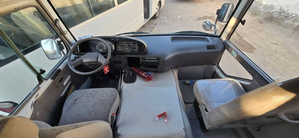 كوستر للبيع ،2015 كفاله عامه دوشمه جديده وسياره بأسمي للاستفسار
***********
***********
