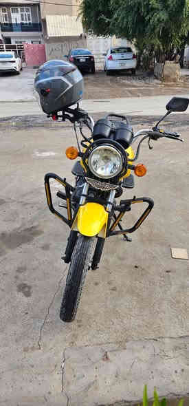 سلام عليكم دراجة دايوان موديل 23 محرك 200 دراجة محرك يخبل خير من الله دراجة كلها بلاد مرقم ديالى لوحة وسنوية تحويل ثاني يوم سعرها 2300 بيها مجال 
مكاني ديالى بعقوبة ***********
