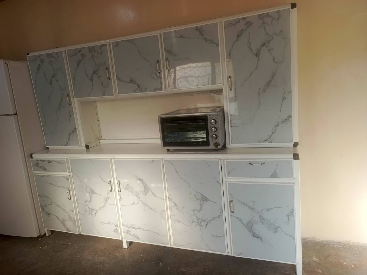 سلاوهاورییان
ئە م کە وانتە رە بۆفرۆشتن
مواد سارای ئە سلییە
2.5 مەترو نیوە 
سنکە کە ی 2مە ترە
ژ.م***********
شوین کە لار شە هیدان سە رجادە ی ئاوارە کان
