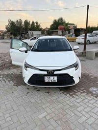 كورلا ٢٠٢٣ للبيع صبغ بس بنيد بدون تبديل وفتح  بانزين ياباني اصلي  ماشي...