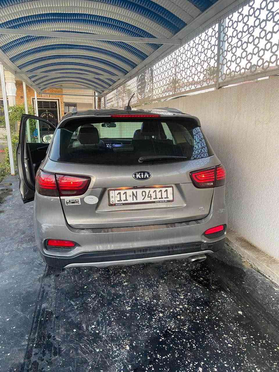 سلام عليكم 
كيا سورنتو 19 للبيع سياره أمريكي نضيفه حادثها قبق جنطه بامريكا وبنيد بالعراق السياره كير محرك كشر كله جديد للبيع السعر ١٩٠ وبيها مجال مكان بابل رقم *********** للتواصل حلة, بابل
