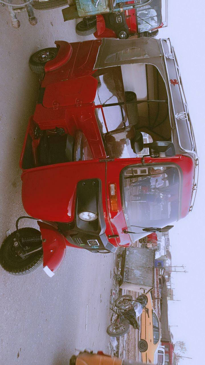 سلام عليكم تكتك 2023 شهر 4 تكتك نضيفه كلش زلق واحد ما بيها رقم و سنويه بس ا لوحات ما ماشادهن مكاني خان نص  تواصل ***********  *********** سعر 8 و 300
