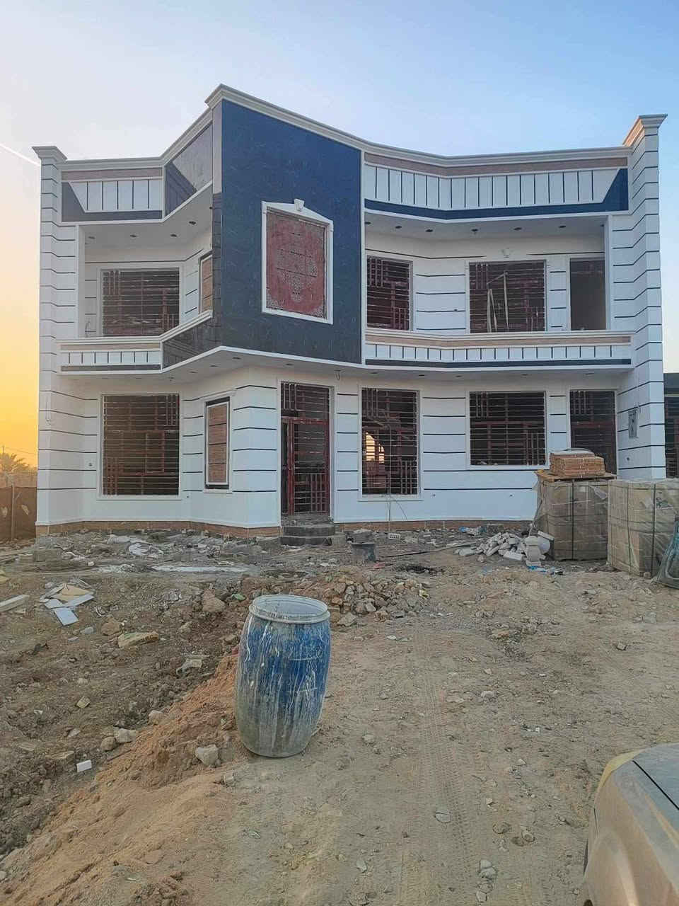 سلام عليكم. شغل واجهيات بغداد فقط. 
. 
. 
رقم الهاتف. ***********.
. 
+جص بورك +لبغ تشميع. فقط بغداد
