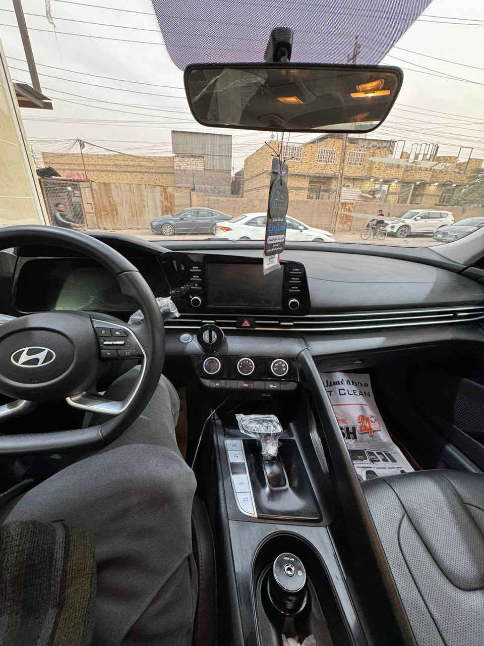 النترا للبيع وارد خليجي تجميع صيني سياره ع وضع شركه يعني بعده زيرو ماشيه 13 ما مشتغله تكسي بانزين محسن اديرله سياره كفاله عامه فول مواصفات واحد ع واحد رقم أربيل تفاصيل هاذا رقمي *********** السعر 153 بيه مجال حك جيه البصرة, العراق
