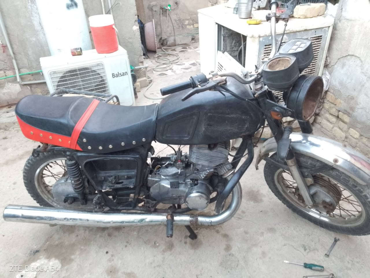 سلام عليكم مرخصت صاحب الكروب.  دراجه كلك  اج. اج روسي البيع.   مكاني العماره المشرح    السعر خاص حبايب


**إذا كنت صاحب هذا الإعلان وتريد حذفه لأي سبب، رجاءا أرسل رسالة إلى الدعم الفني**