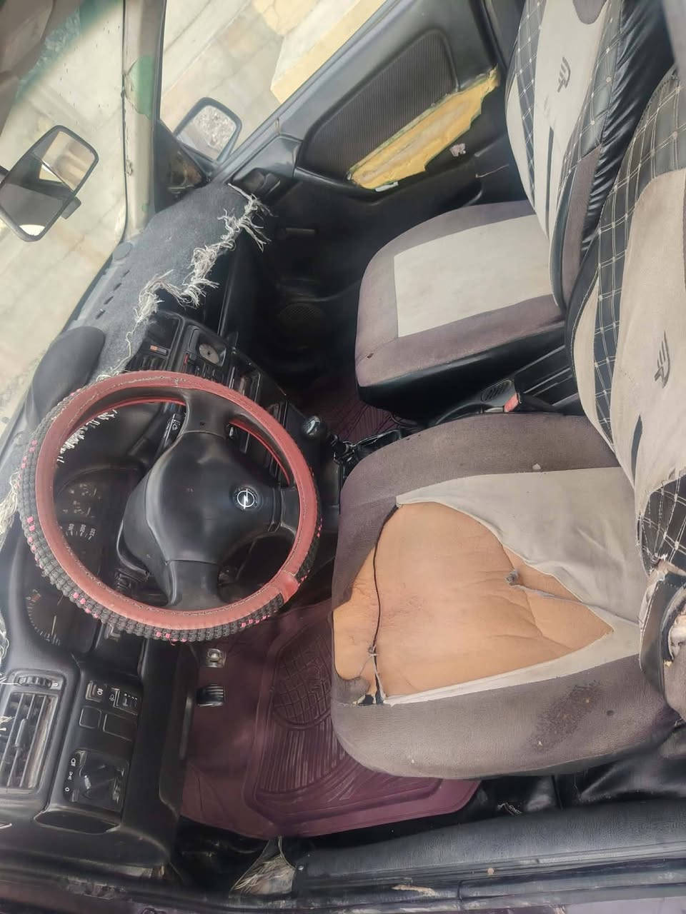 #مكلف بلنشر
أوبل فكترا حجم 18كير محرك شرط لاصرف ولا نفخ سياره جاهزه وحلوه شرط  الوكاله والتحويل السعر 30وبيها مجال للاستفسار الاتصال ‏‪***********‬‏
