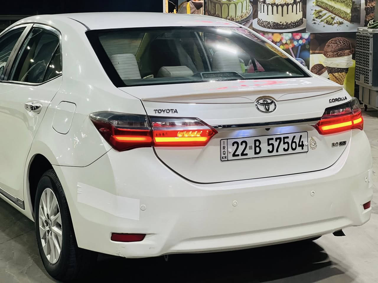 السلام عليكم كورلا 2019 مكينه 2.0 للبيع
تويوتا كورلا 2019 خليجي مكينه 2000 
موصفات XLi معروف 
كامره خلفيه حساس خلفي تحكم استيرن جهتين كروز سرعه مثبت سرعه ويل كب بلاد شاشه 
لد امامي نهاري لد بكلايت خلفي 
داخل جلد + نضام سبورت  
ماشيه 119 الف حقيقي 
السونار مرفق بل منشور بيها فقط جاملغ وشبر بلبنيد صبغ بدون فتح 
‏السعر : 150 وبيها مجال حك الجيه
مكانها بغداد حي القاهره 
***********
